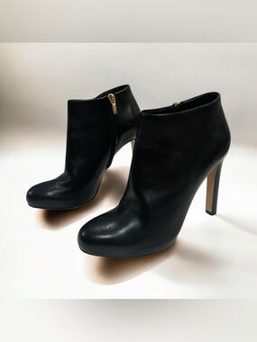 Salvatore Ferragamo Black Leather High-Heel Ankle Booties Size 6.5
